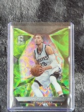 ZACH LAVINE 2016-17-PANINI-SPECTRA BASKETBALL SERIAL NUMBER 20/25