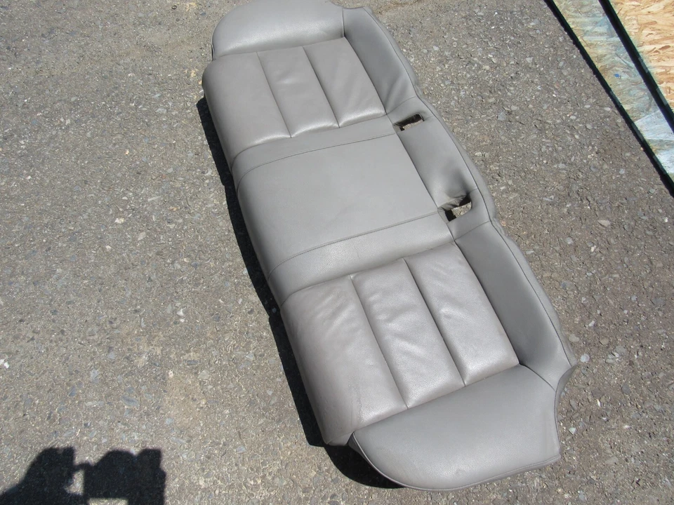 Cojín asiento inferior trasero tostado Audi A4 2005-2008 sedán Foto 2 de 4