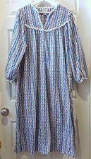 EUC Lanz of Salzburg Flannel Nightgown Red Heart Blue Floral Prairie Gown XL
