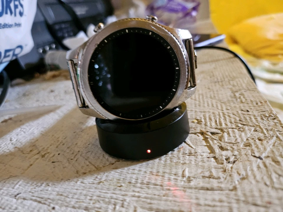Samsung Galaxy Gear S3 Classic (Without Watch Band) - Image 2 of 3