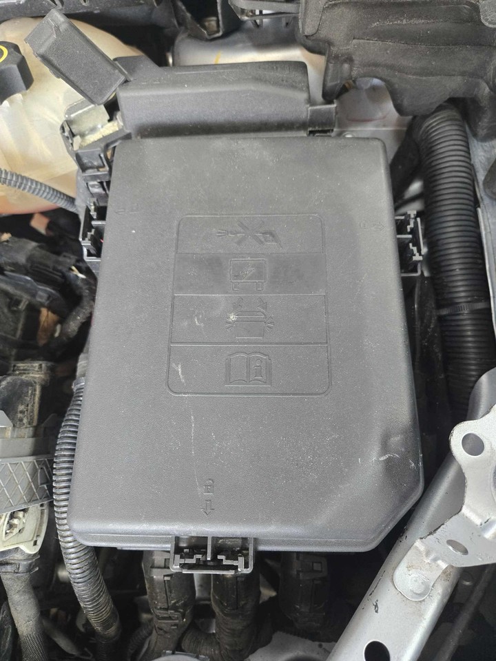 2016 - 2019 CHEVY CRUZE 1.4L ENGINE FUSE BOX *TESTED WORKS* OEM ...