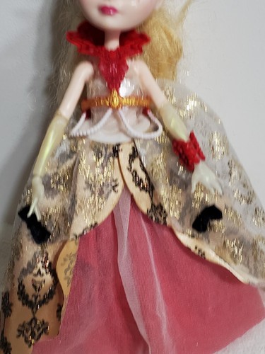 Mattel Ever After High Apple White Throne Coming Doll - Picture 3 of 6