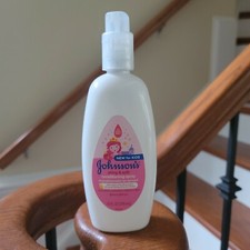 Johnson's Kids Shiny Soft No Tears Conditioning Spray Argan 10 oz
