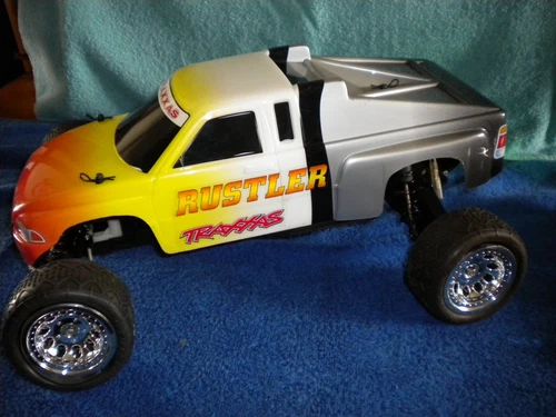 1/10 R/C Truck
