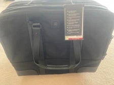 Victorinox Century Expandable Wheeled Overnight/Laptop Case 17.9"Wx 14.2 H x8.9D
