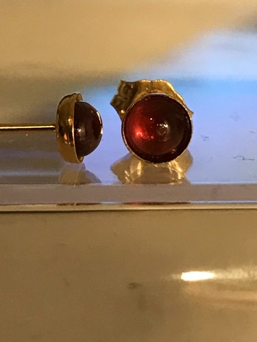 14K GF ROUND BEZEL SET NATURAL CABOCHON RHODOLITE GARNET CABS EARRINGS. 4MM. - Picture 4 of 4