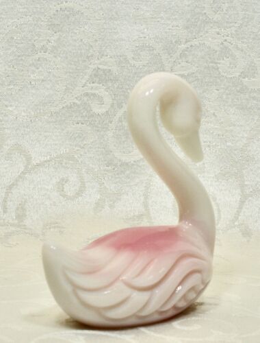 Vetro Fenton, cigno, rosalene. - Foto 4 di 9