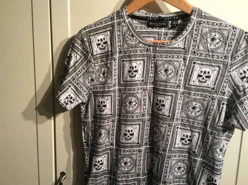 t shirt brave soul piccolo teschio e occhio nero bianco nuova senza etichette anima coraggiosa - Foto 2 di 12