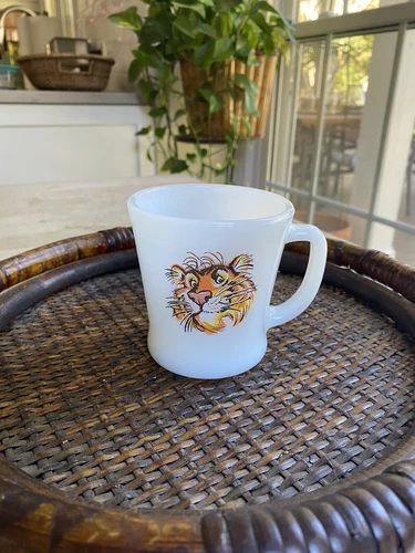 Anchor Hocking Fire King Tiger Coffee Mug Milk Glass ESSO EXXON Made In USA
