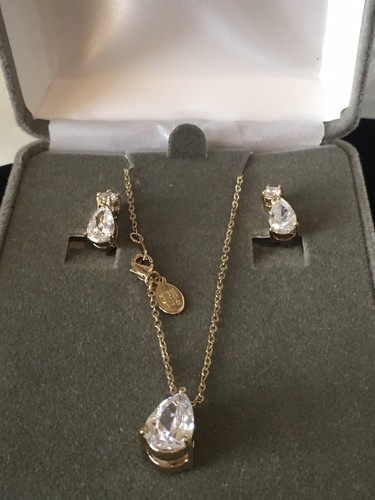 Collana Nolan Miller tono oro zirconi a forma di pera diamanti con orecchini pendenti - Foto 2 di 24