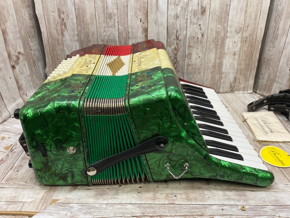 Acordeón de piano Barcarole hecho en Alemania Foto 3 de 4