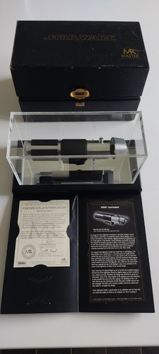 Lightsaber Yoda AOTC MASTER REPLICAS Star Wars Comme Neuf