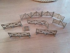 lot de barrières en plomb époque GM LR CD BF Johilco britains CBG