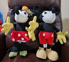 Disney Store Exclusive Retro Classic Mickey And Minnie Mouse 16'' plush Toys