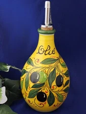 Tuscany Italy Italian Pottery Tuscan Olives Yellow Olive Oil Bottle 13 oz