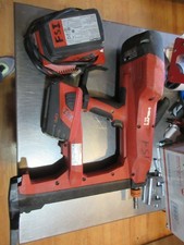 HILTI BX 3-02 CORDLESS CONCRETE NAILER, w (2) 5.2 batteries & charger, no case