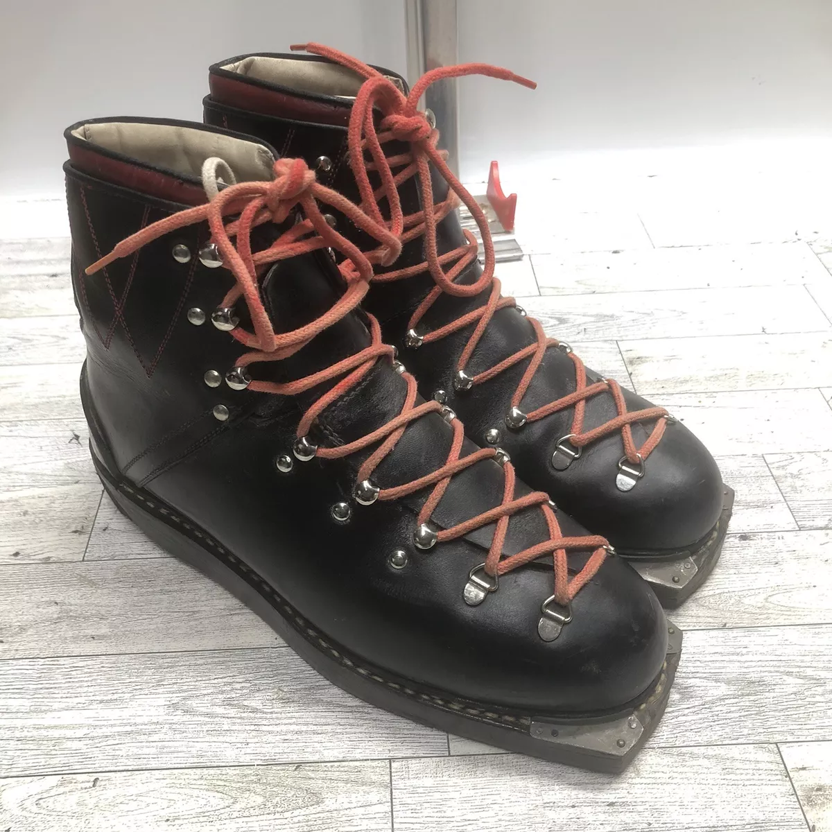 Ski boot best sale tree
