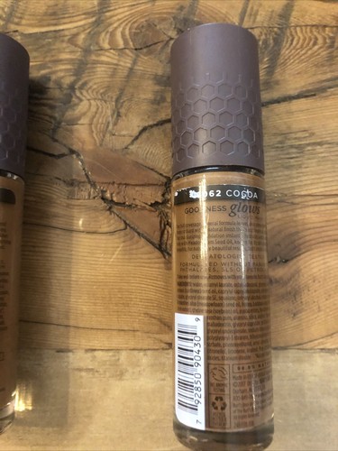 2 PK BURT'S BEES Goodness Glows Liquid Makeup Foundation 1062 Cocoa 1 oz. - Picture 2 of 3