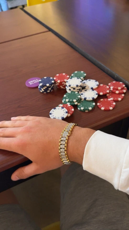 Brazalete de eslabones de diamantes para hombre (1 ct. t.w.) en plata de ley y placa de oro de 14k o Foto 2 de 2