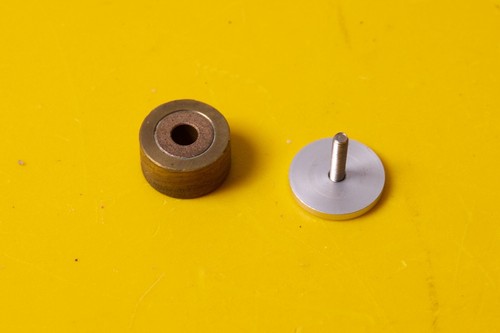 Revox B77 MkII MKI Reel Original Roller Cover Head + Screw. Roller Base Pinch - Imagen 2 de 2