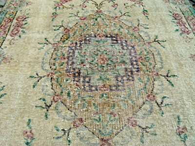 Vintage Turkish Rug 44'' x 74'' Muted Dye Rug Soft Colors Oushak