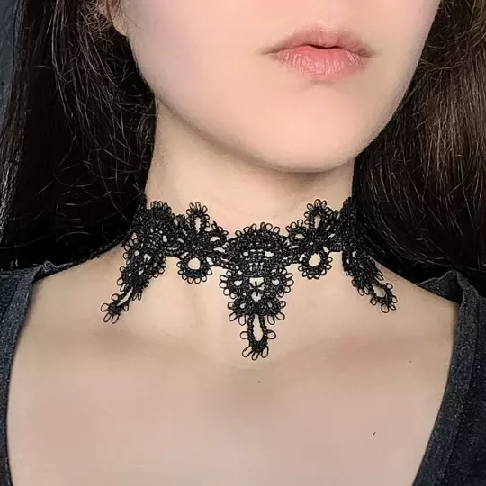 Wide Crystal Lace Choker