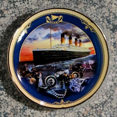 Bradford Exchange 1994 Titanic  ''Maiden Voyage'' Collector Plate (1st Issue)