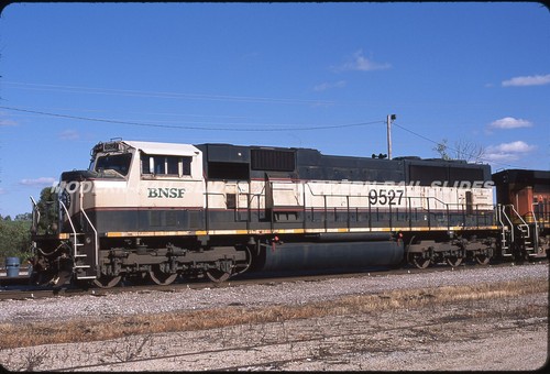 Original slide: BNSF 9527 SD70MAC