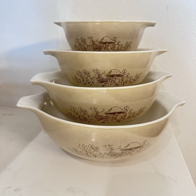 Vintage PYREX Cinderella Forest Fancies Mushroom Nesting Mixing Bowls MINT Set 4