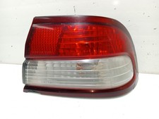 Feu arrière Nissan MAXIMA QX