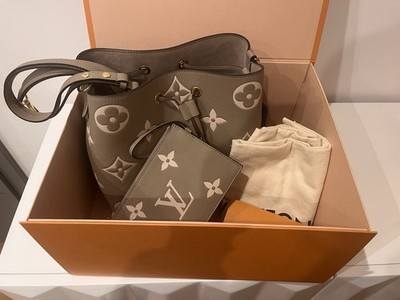 Louis Vuitton NeoNoe Monogram Beuteltasche Leder Taupe