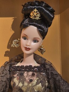 MIB & NRFB L.E. Oscar De La Renta Barbie #20376 Circa 1998