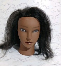 Medium training mannequin head with cosmetology practice