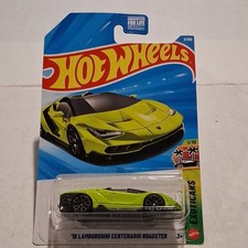 Hot Wheels 1/64 2016 Lamborghini Centenario Roadster Green Unopened