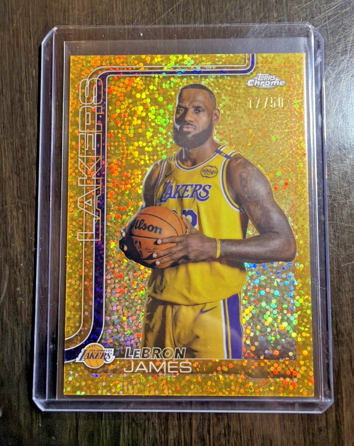 2025-26 Topps Chrome LeBron #127 GOLD SPECKLE REFRACTOR /50 Image Variation SSP