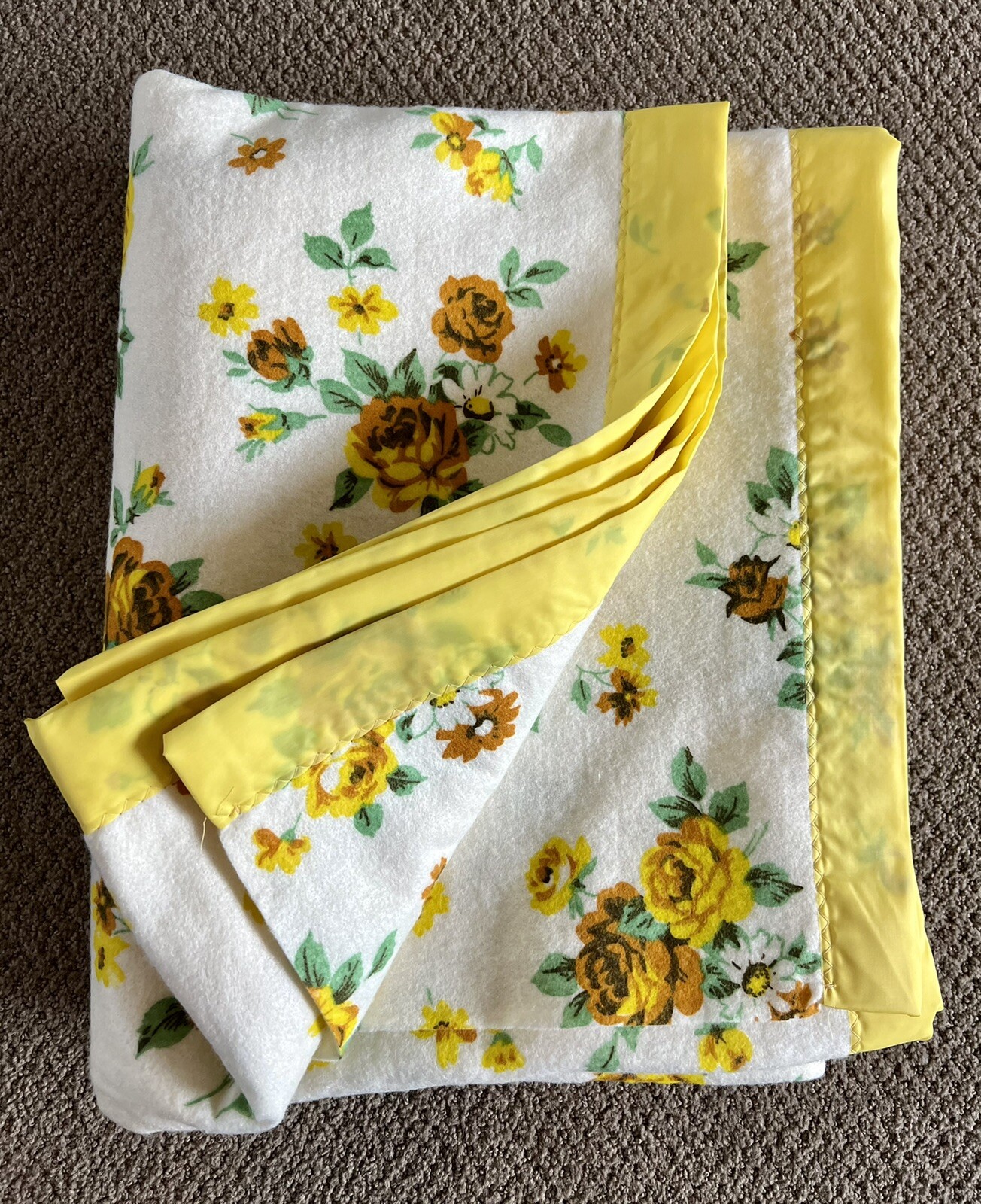 Vintage Blanket Acrylic Satin TrimYellow Floral 71 X 88 Full Queen Size