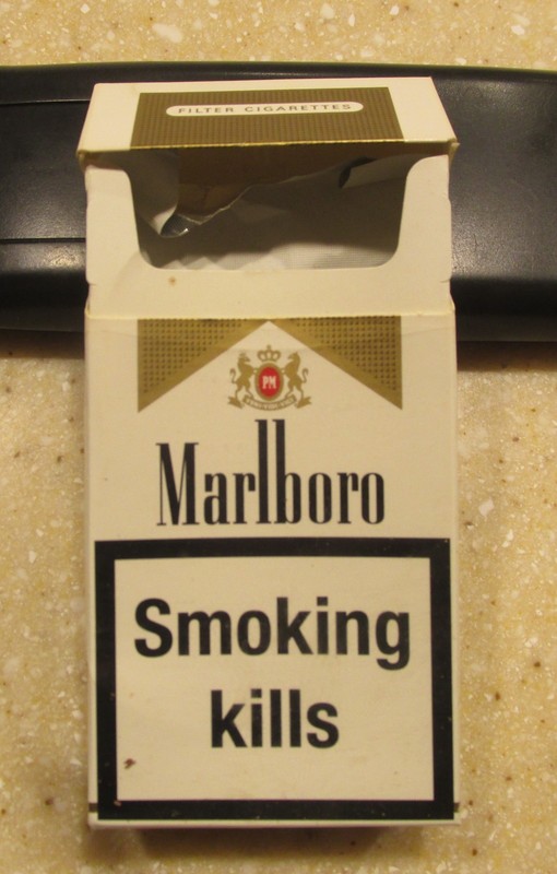 Collectible Marlboro Cigarette Empty Pack Switzerland Smoking Kills No Tobacco