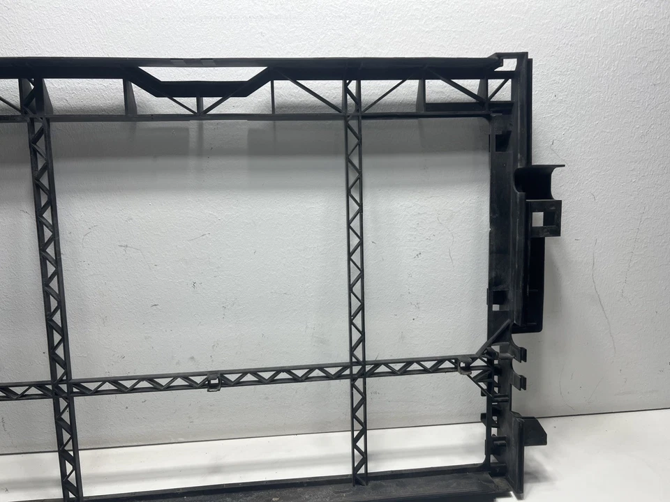 Cubierta radiador mercedes w221 s550 cl600 10-14  Foto 2 de 4