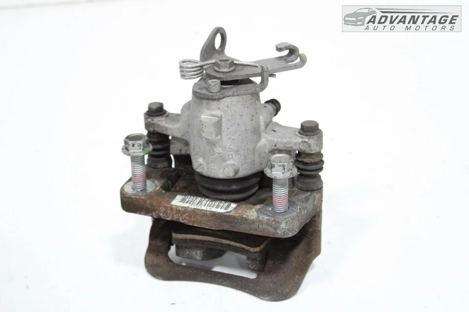 Cadillac XTS 2013-2019 tracción delantera trasera izquierda lado del conductor ABS pinza de freno OEM Foto 3 de 4