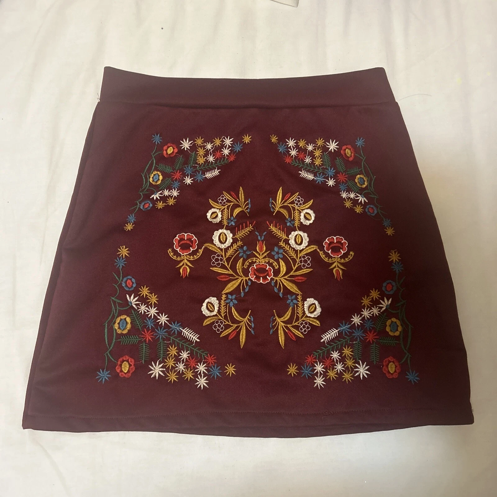 Embroidery Skirt Burgundy Embellished Sz S