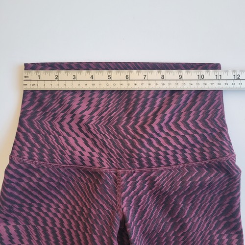 Lululemon Wunder Under Crop Hi-Rise Shifted Horizon Red Grape Black Sz 4 - Picture 3 of 8