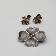 Vtg Stuart Nye Dogwood Flower Brooch  Sterling Silver Screwback Earrings Set NC