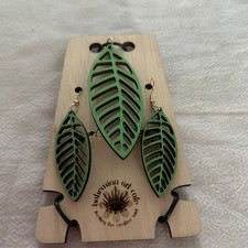 Wood Green Leaf Necklace And Earrings Set