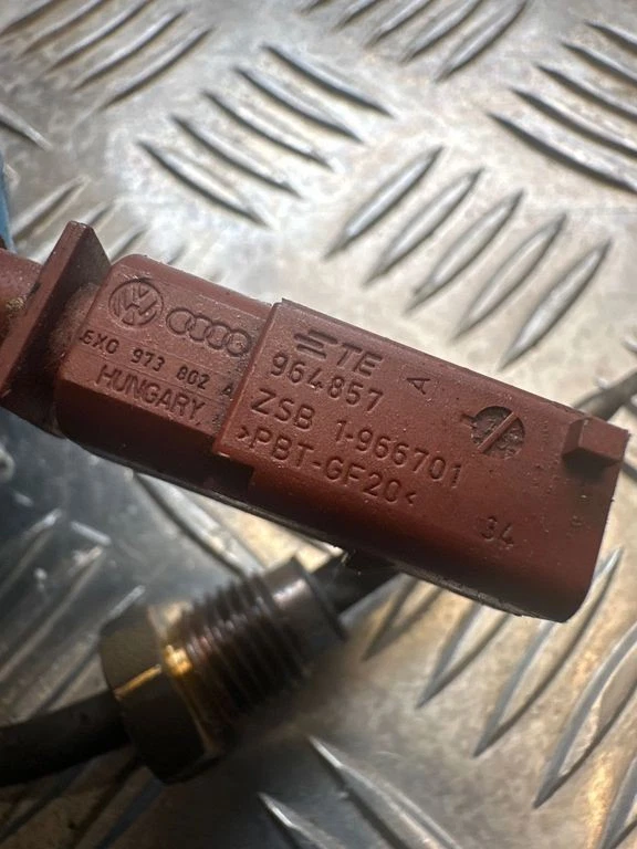 Sensore temperatura gas di scarico benzina/elettrico Porsche Panamera (971) 2018 964857 - Immagine 3 di 3