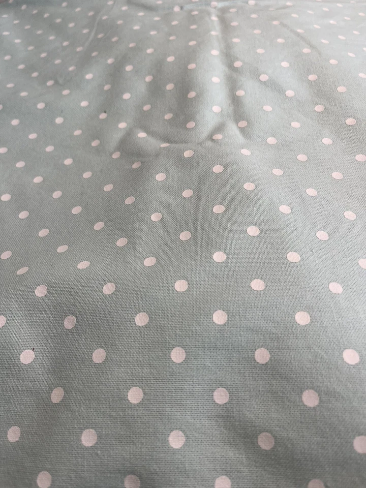 Par de cortinas Pottery Barn Kids Robin huevo azul blanco lunares negras 44x84 Foto 2 de 4