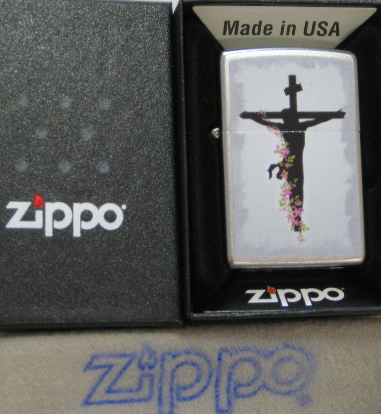 ZIPPO RELIGIOUS Lighter CHRIST ON CROSS Mint In Box FLOWERS 2021 NEW