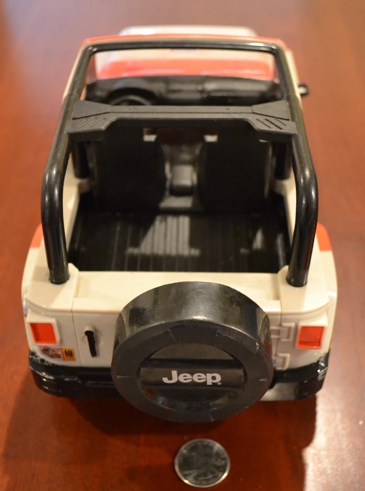 JADA JURASSIC PARK JEEP WRANGLER JP18 REMOTE CONTOL CAR 2014 1:16 RC NO REMOTE - Image 4 of 4