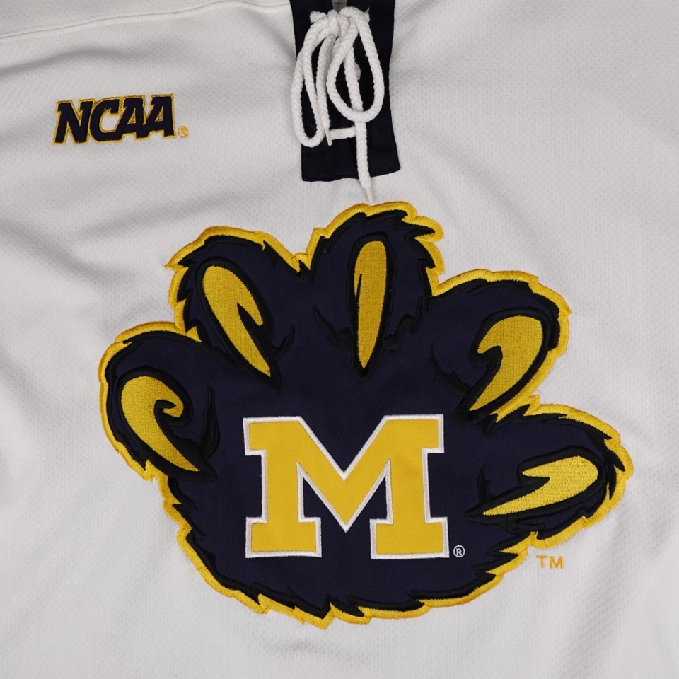 Michigan Wolverines Hockey Jersey Mens 48 XXL White Sewn Fight Strap Zephyr VTG - Image 3 of 4