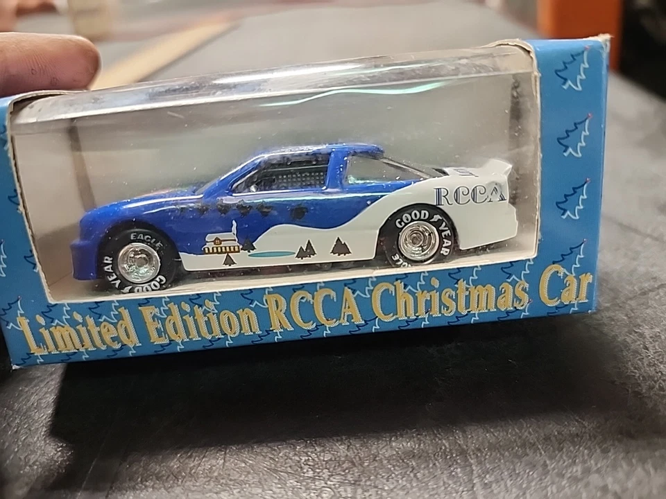 1993 RCCA LIMITED EDITION 1/64 KRIS KRINGLE #93 CHRISTMAS STOCK CAR - Image 2 of 4