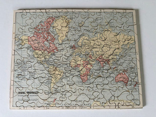 SALMON'S SERIES OF INTERLOCKING MAP JIGSAW PUZZLES THE WORLD